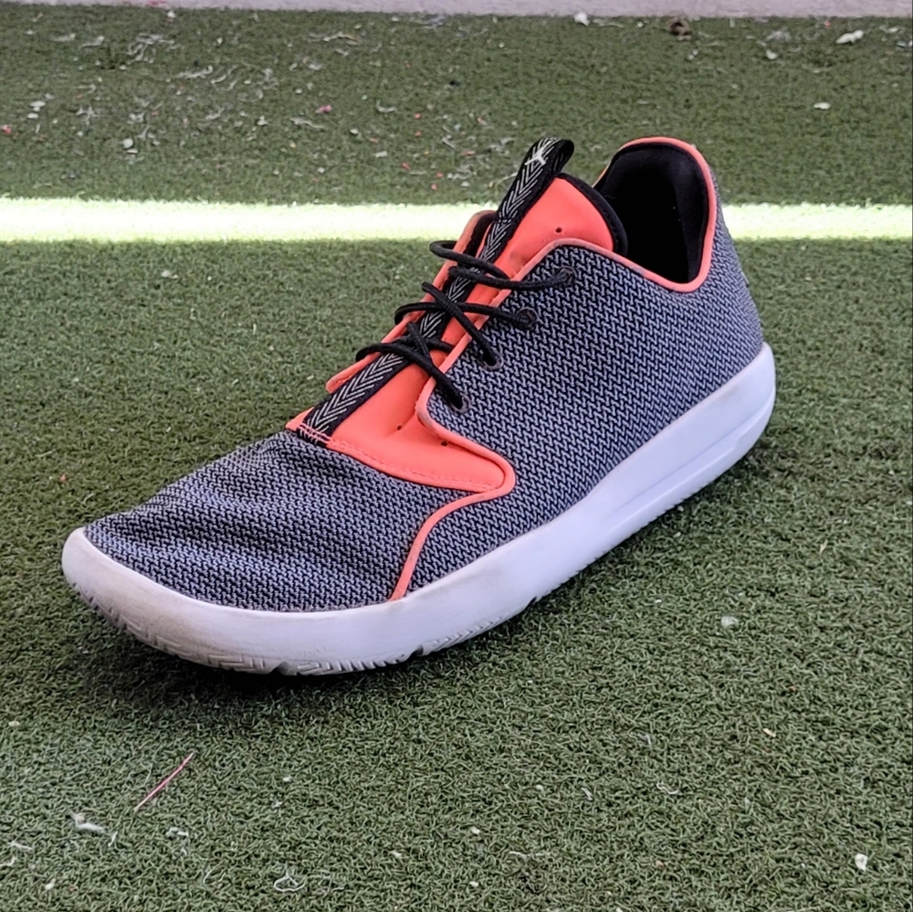 Nike renew freedom running shoes slip on